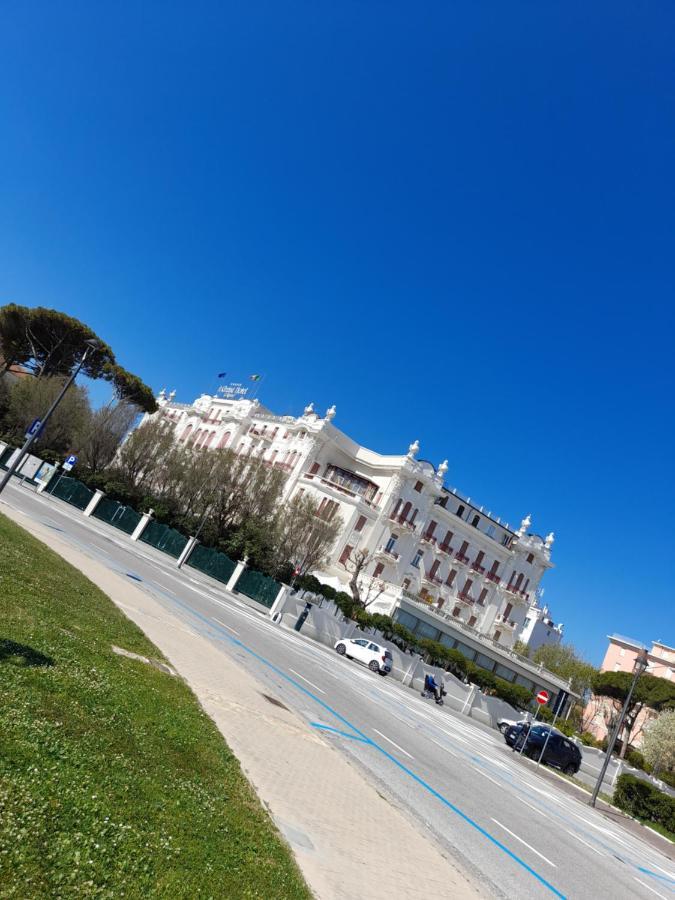 רימיני Appartamento Vista Mare Viserbella, Vicissimo Alla Fiera מראה חיצוני תמונה