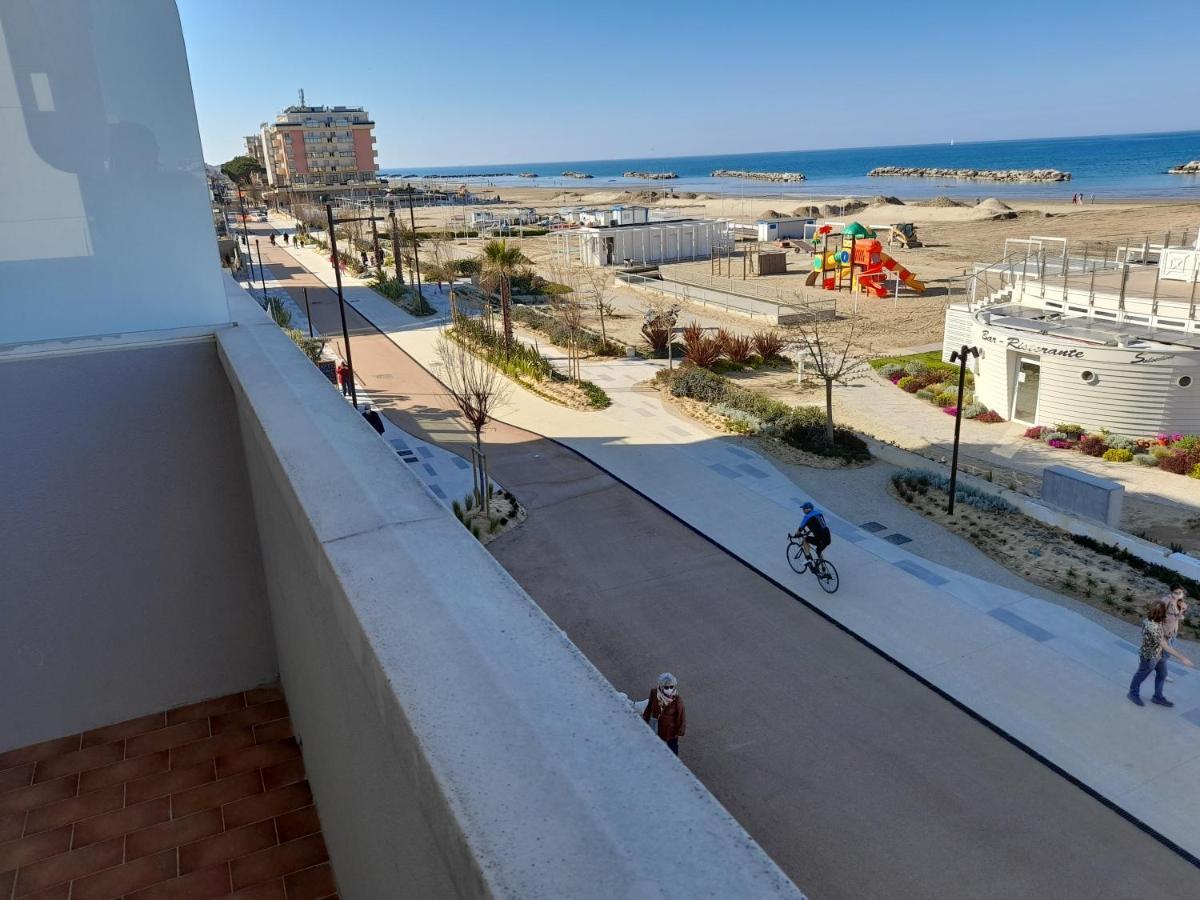 רימיני Appartamento Vista Mare Viserbella, Vicissimo Alla Fiera מראה חיצוני תמונה
